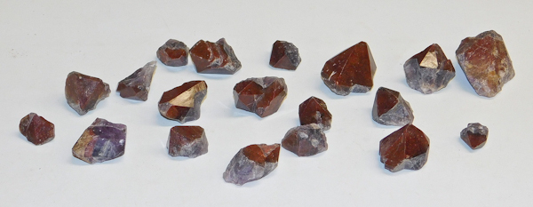 lot 71 image: 1 pound lot of red hematite-rich red phantomsthese are only found in Canada