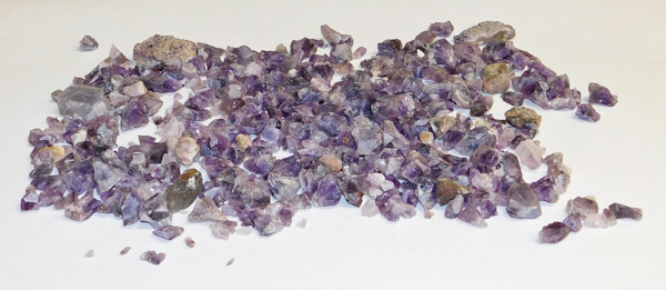 lot 79 image: 2 lbs  Canadian Amethyst chips
