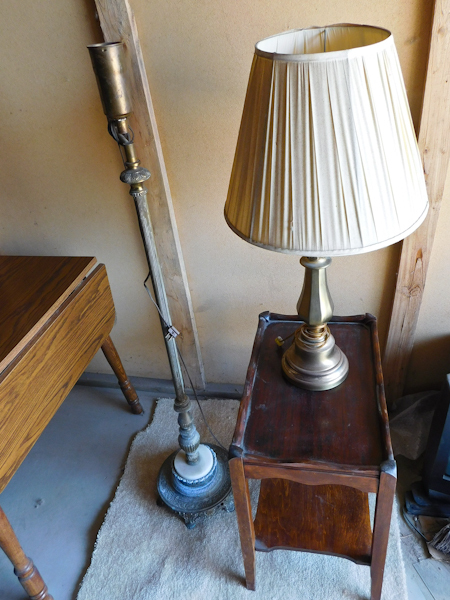 lot 98 image: vintage side table, table lamp and a floor lamp