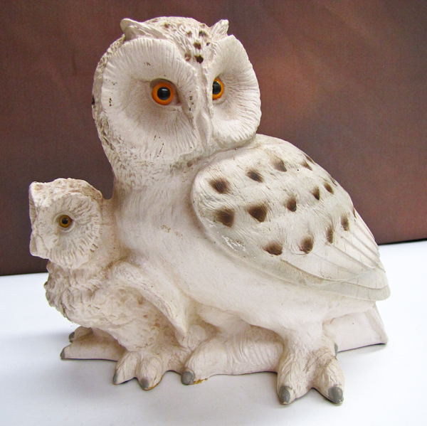 lot 106 image: Vintage ceramic snowy owls