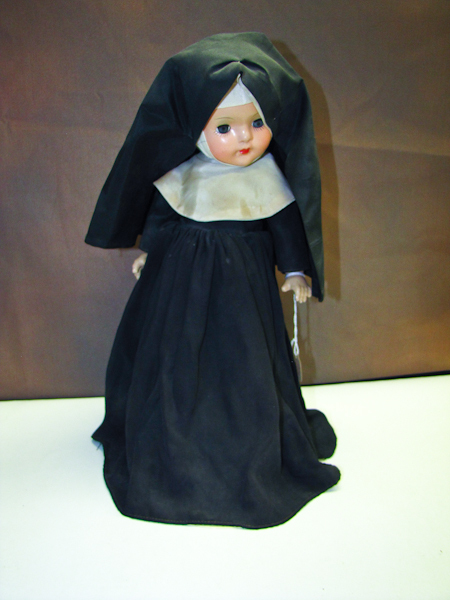 lot 110 image: vintage 1930s Nun composition doll