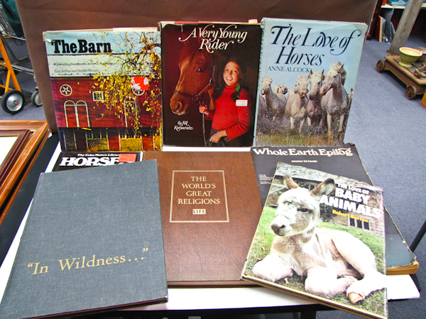 lot 116 image: lot of vintage coffee table books