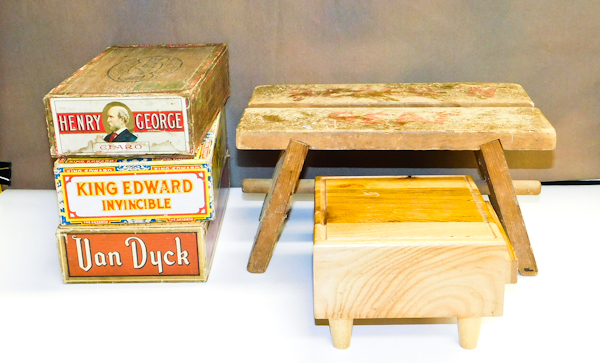 lot 39 image: 3 vintage cigar boxes, vintage childs stool and mini butcher block for cheese