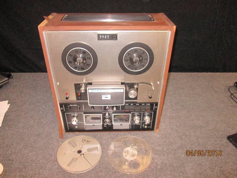 lot 29 image: AKAI GX-370D focused field glass & ...