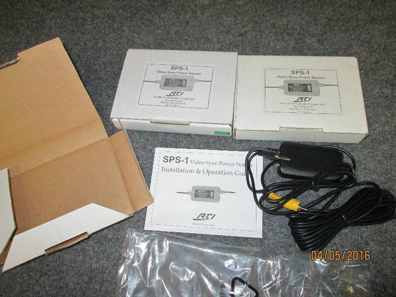 lot 33 image: Lot of 3 SPS - 1 Video sync power s...
