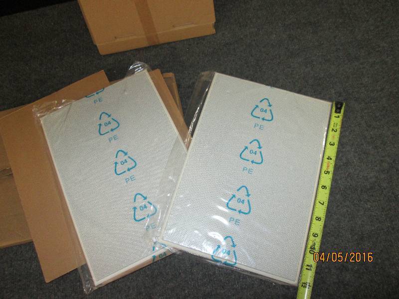 lot 45 image: 2 pairs of rectangle wall mount spe...