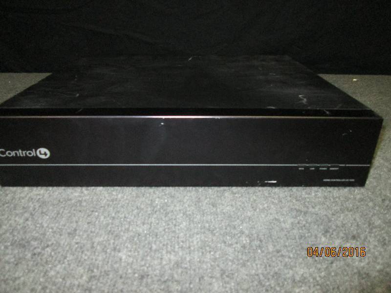 lot 137 image: Control 4 Home Controller HC-1000 -...