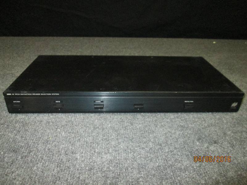 lot 149 image: HDL-4 high definition speaker selec...