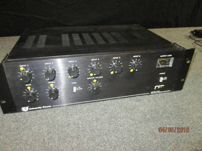 lot 76 image: University Sound model 9012 120 wat...