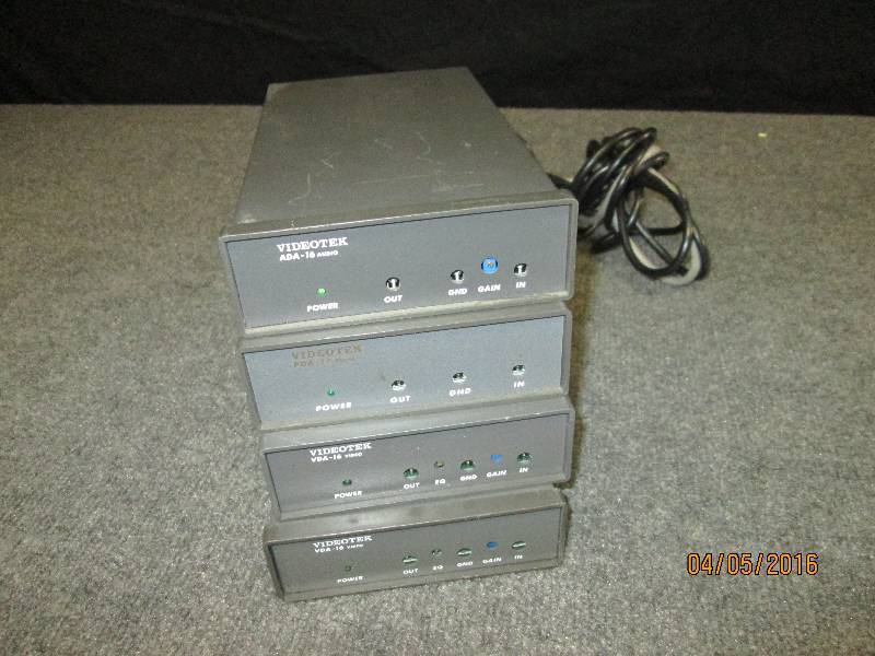 lot 81 image: Lot of 5 Videotek video controls...
