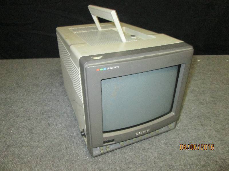 lot 95 image: Sony Triniton professional grade TV...