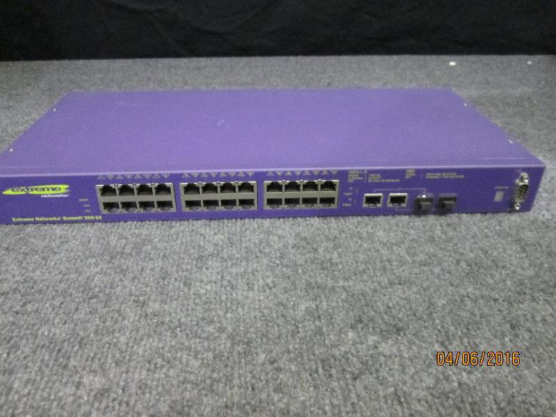 lot 109 image: Extreme networks Summit 200-24 mode...