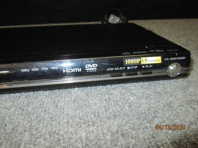 lot 301 image: Toshiba DVD player SD-6100 plays well, eject does not work smoothly
