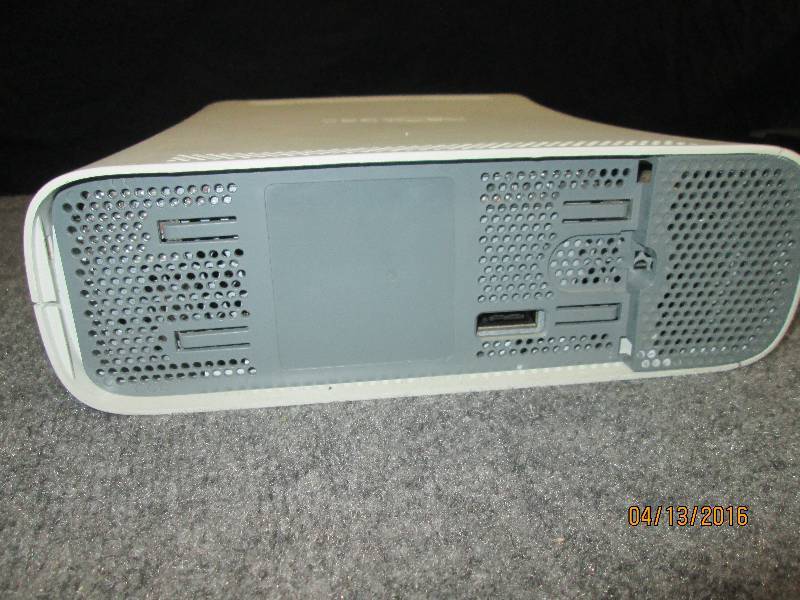 lot 308 image: XBox 360 Works great except that the eject function sticks sometimes