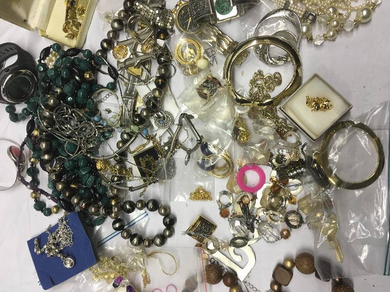 assortment of jewelry