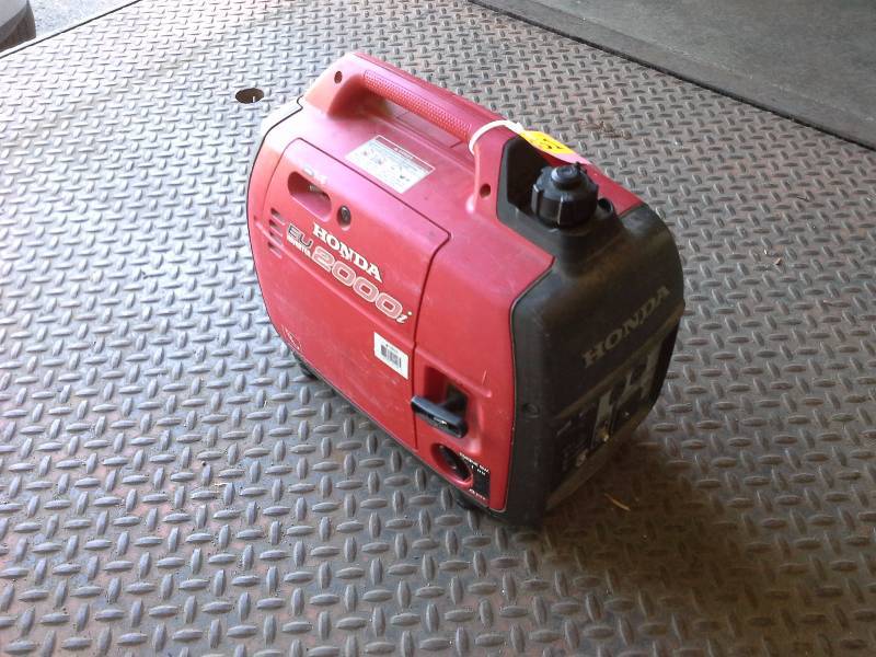 (1) Honda 2000i EU Inverter Generator