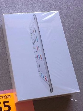 (1) Brand New IPad Mini 2 White 16GB