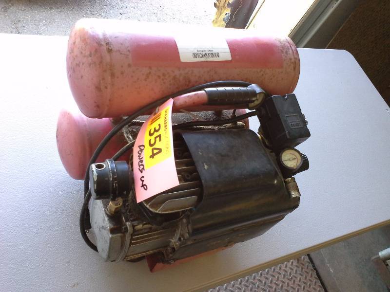 (1) Air Compressor