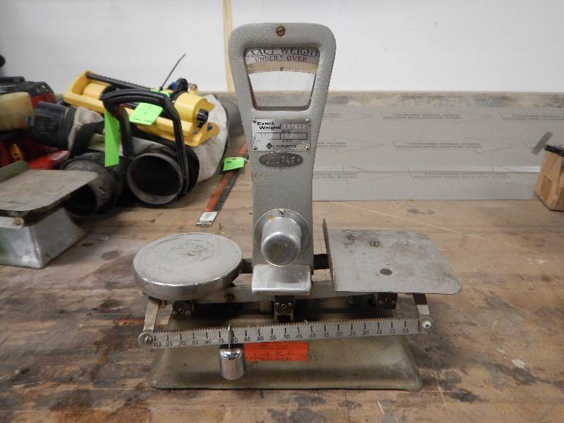 lot 15 image: Scale 3