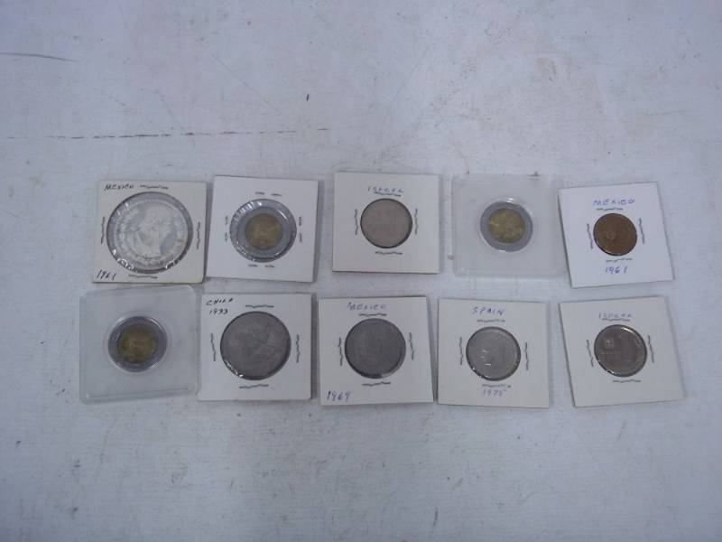 lot 47 image: 10 Foreign Coins