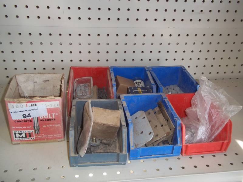 lot 100 image: Plastic bins and part
