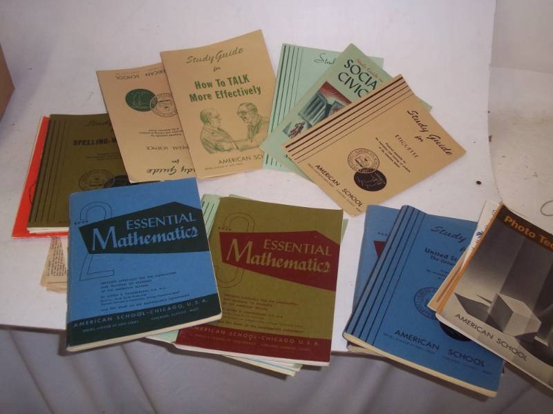 lot 128 image: Vintage Books