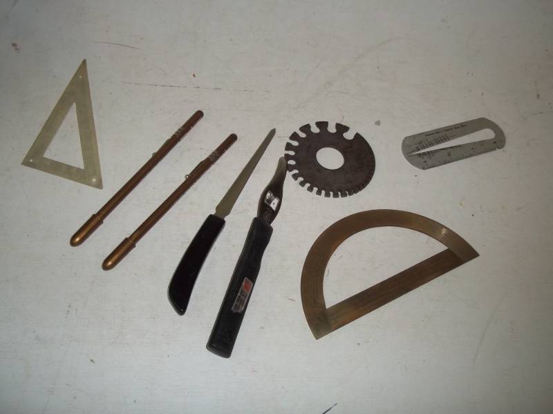 lot 156 image: Wire Guage with tools and protractor