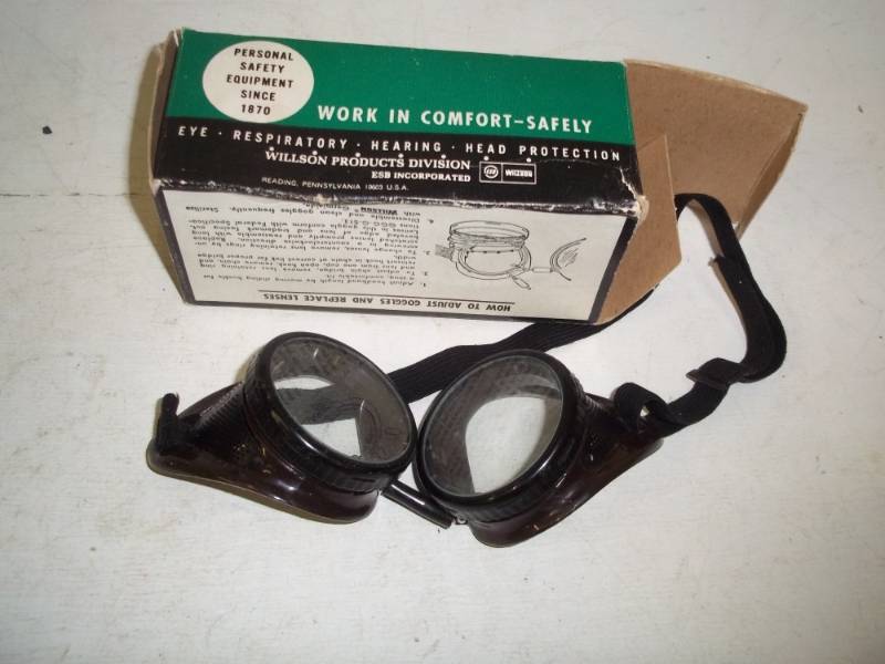 lot 182 image: Vintage Safety Goggles