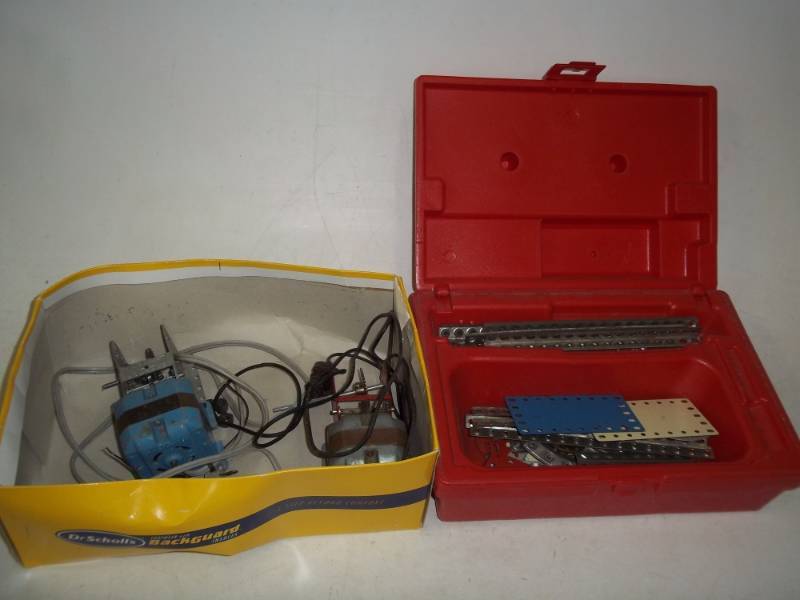 lot 190 image: Erector motors with erector parts and case