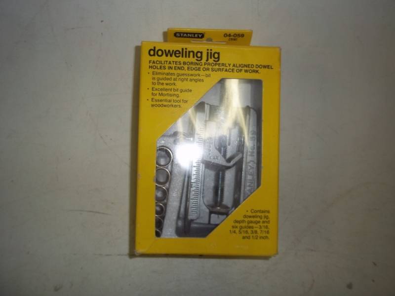 lot 205 image: Dowling Jig