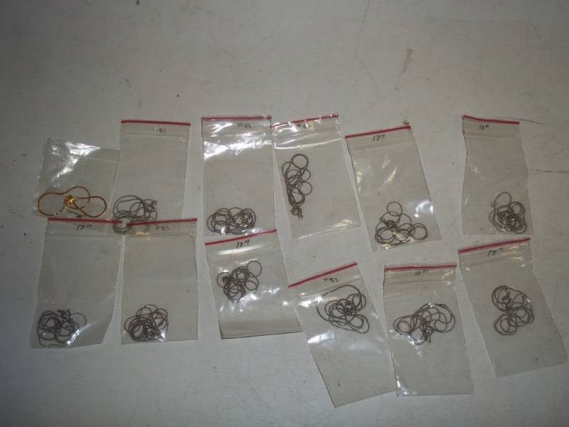 lot 246 image: 12 Jewelry items