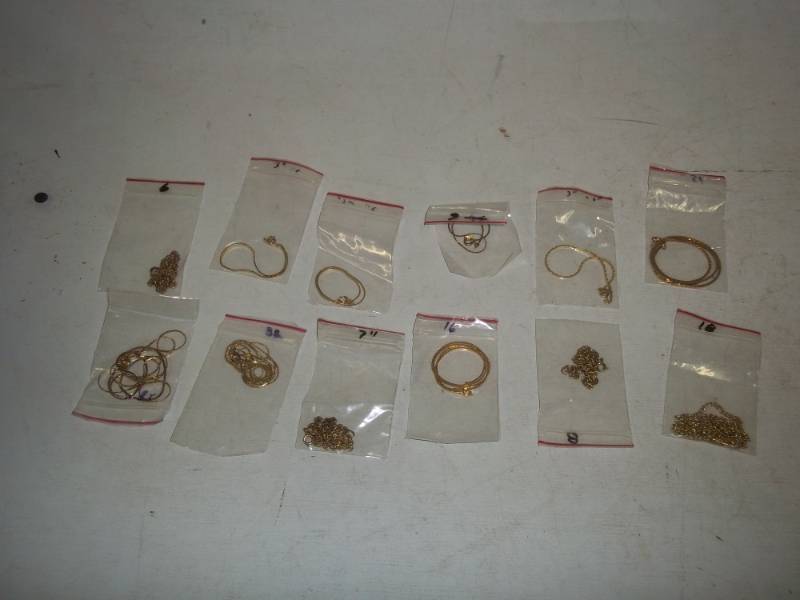 lot 251 image: 12 Jewelry items