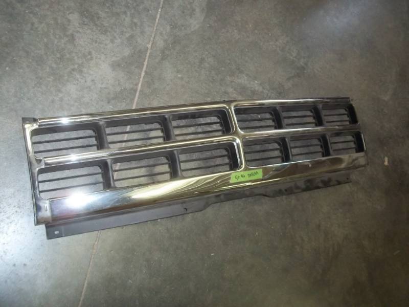 lot 272 image: New Dodge Dakota 1991-1996 Grill insert