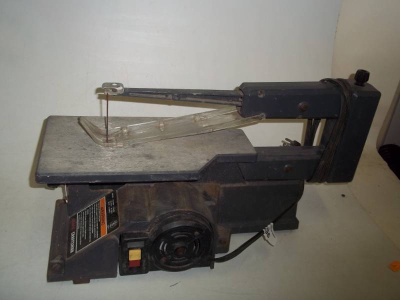 lot 296 image: Craftsman Saw