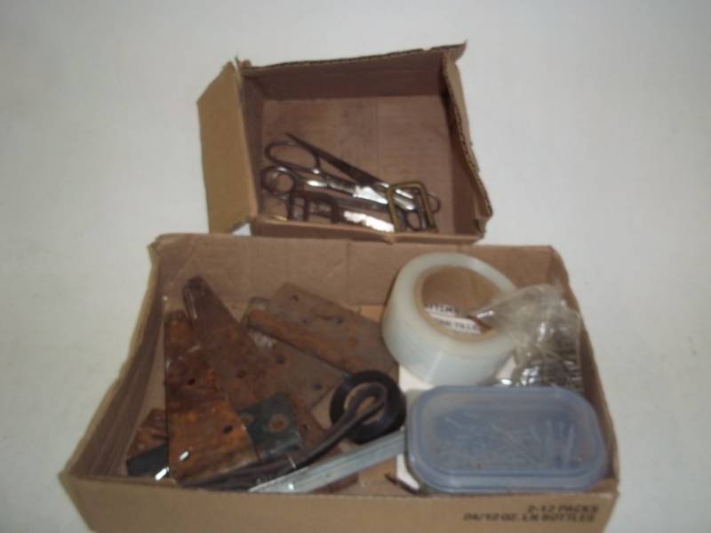 lot 309 image: Vintage Scissors and hinges with assorted hardware