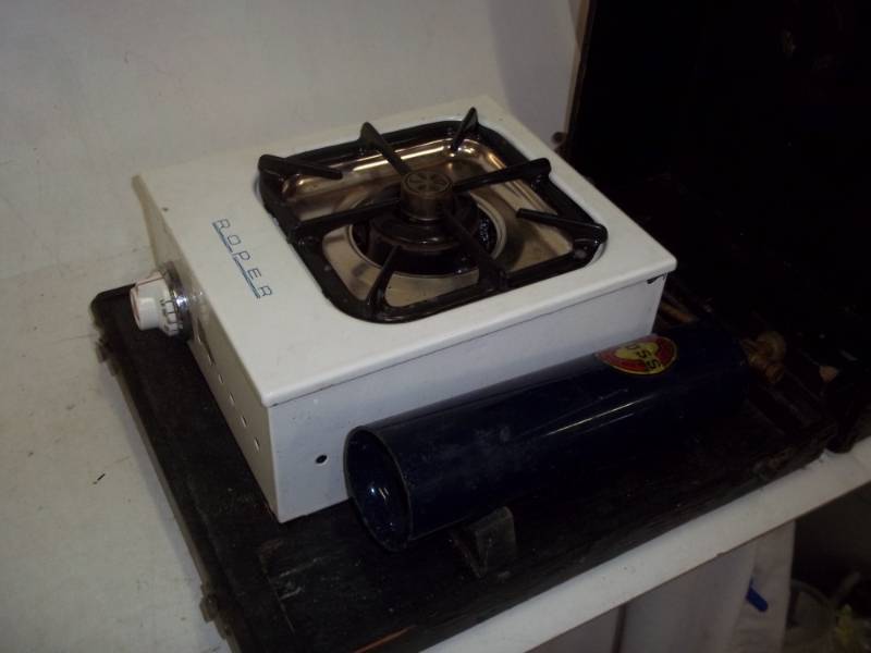 lot 315 image: Vintage Roper Stove with case