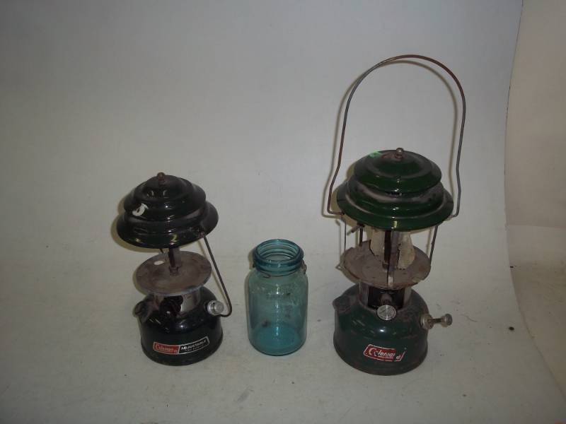 lot 321 image: Pair Coleman lantern with quart jar