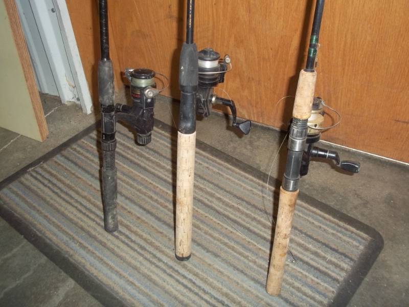 lot 338 image: 3 Rod and 3 Reels