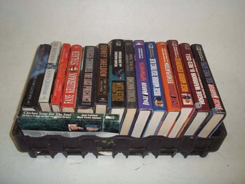 lot 351 image: Hardcover books with tray