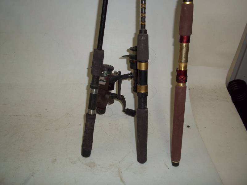 lot 340 image: 3 Rod and 2 Reels