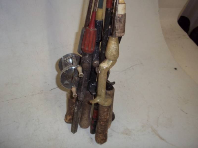 lot 341 image: 6 Rod and 1 Reels
