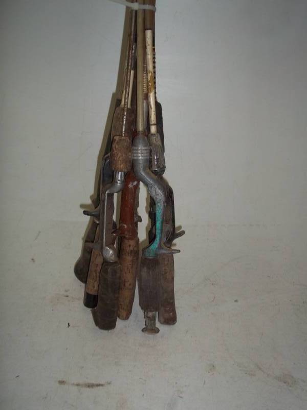 lot 343 image: 8 vintage Rods