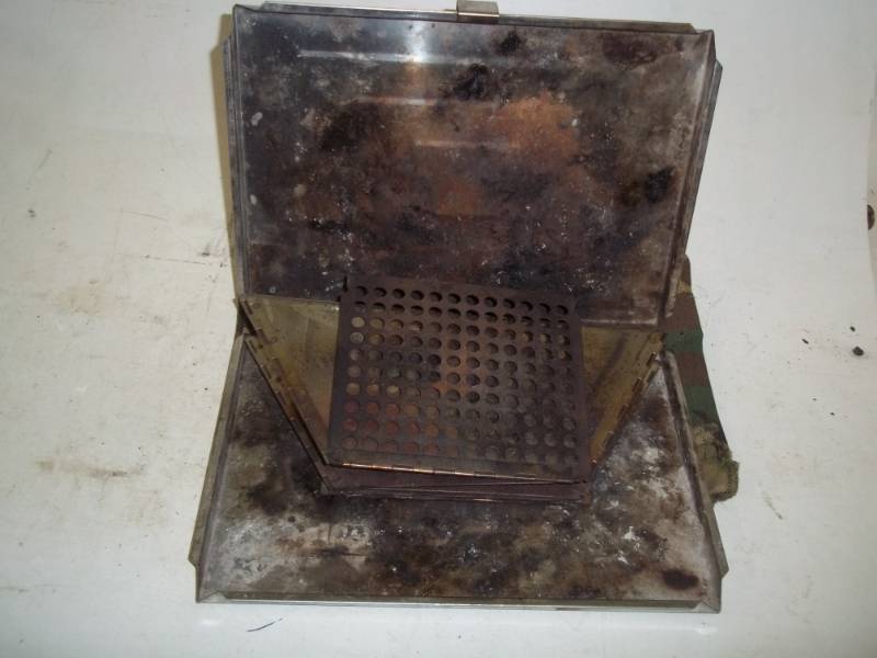 lot 383 image: Camping stove