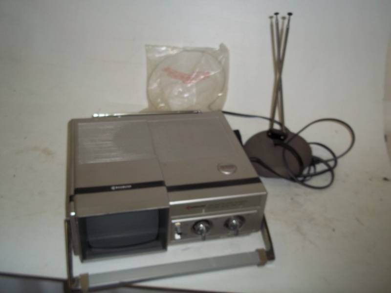 lot 404 image: Samsung portable TV
