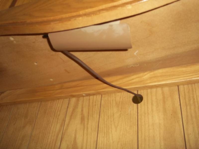 lot 324 image: Wood Desk 44 x 5 4 drawers with shelf and light