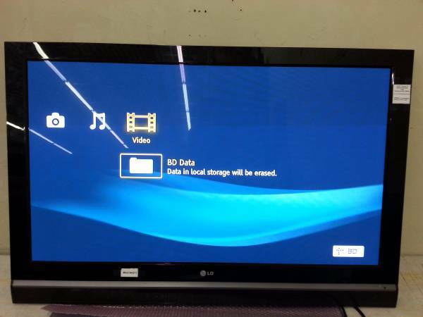 lot 1 image: 50 Inch 720P LG Plasma TV Model 50PC5DC