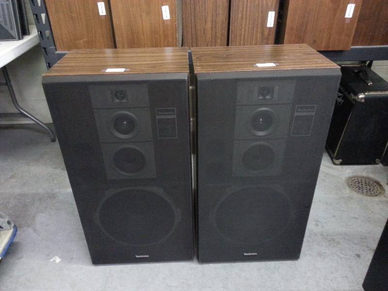 technics stereo speakers