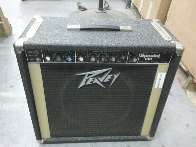 lot 17 image: Peavey Special 130 Solo Series 300W Speaker  Amplifier