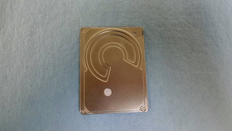 lot 52 image: Toshiba 60GB 1.8 ZIF Hard Drive Model MK6008GAH