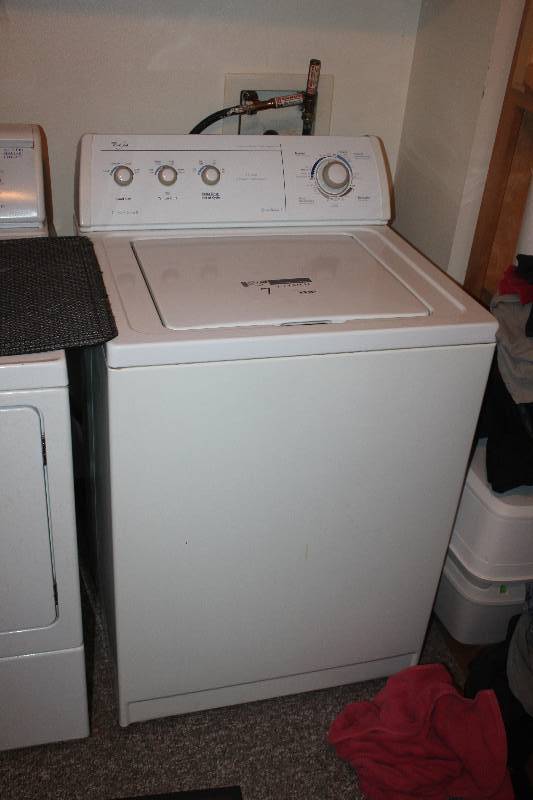 lot 7 image: Whirlpool Commercial Washing Machine